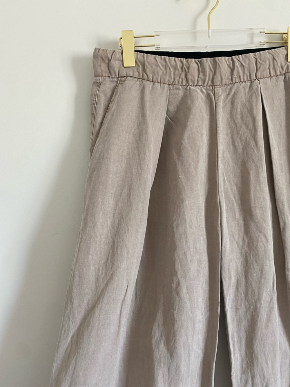 SOLD James Perse | Soft Pleat Wide Leg Pant | Linen Blend - Picture 3 of 10